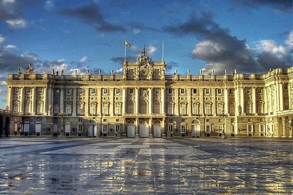 کاخ سلطنتی؛ جاهای دیدنی اسپانیا مادرید