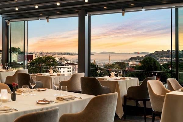 نیکول؛ از بهترین رستوران‌های ساحلی استانبول