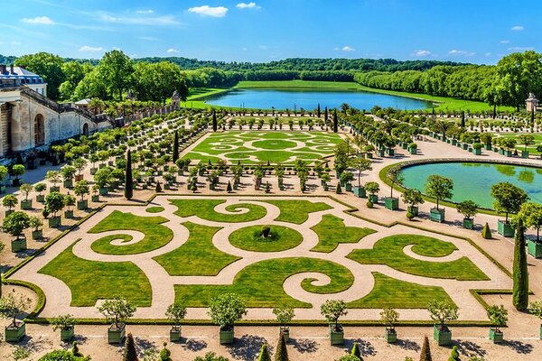باغ در کاخ ورسای از جاهای دیدنی فرانسه