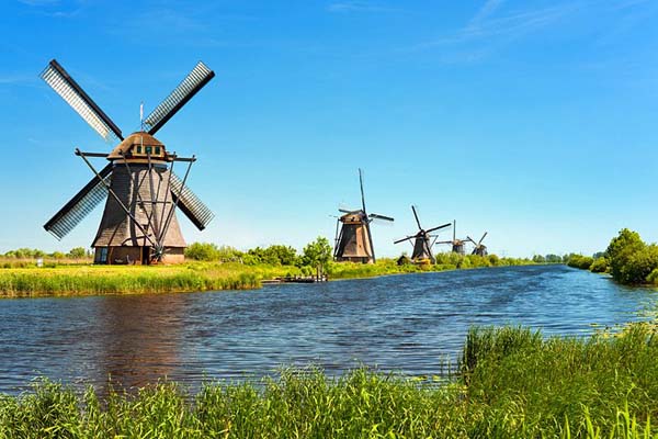 آسیاب‌های بادی کیندردیک؛ از زیباترین جاهای هلند