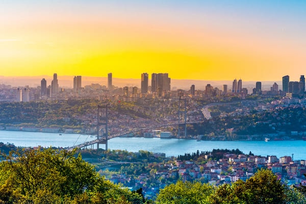 هزینه سفر با تور به استانبول