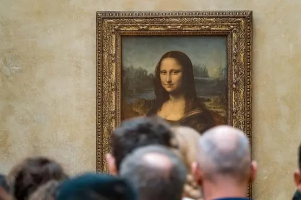 تابلو نقاشی مونالیزای لئوناردو داوینچی در موزه لوور