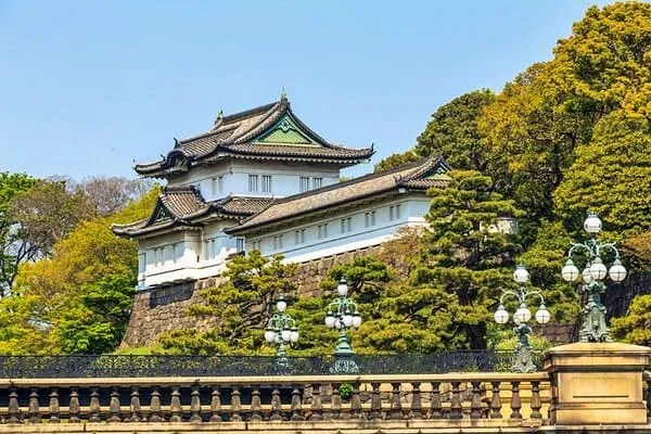کاخ امپراتوری واقع در توکیو ژاپن