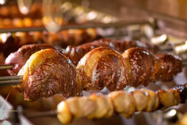 پیکانها؛ نوعی غذا با گوشت برزیلی