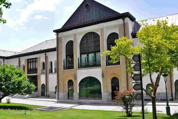 کاخ نیاوران تهران