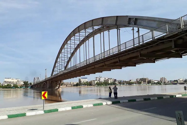 نمایی از پل سفید اهواز