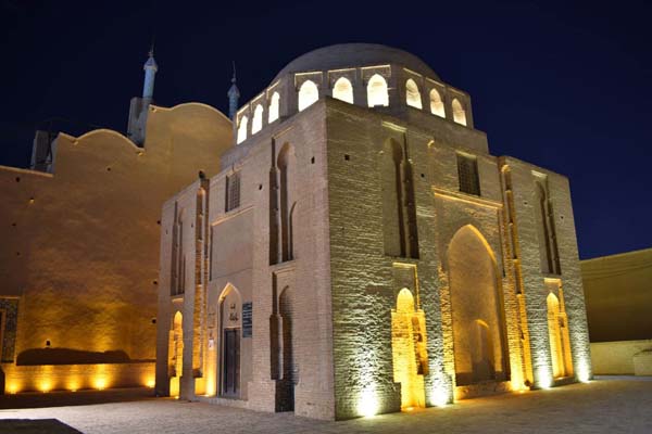 بقعه دوازده امام یزد